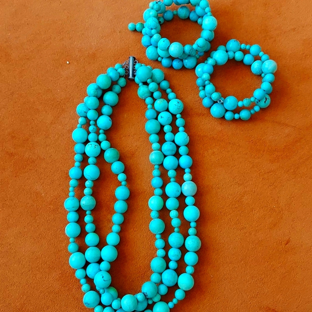 Turquoise 3 strand necklace with 2 wrap matching bracelets